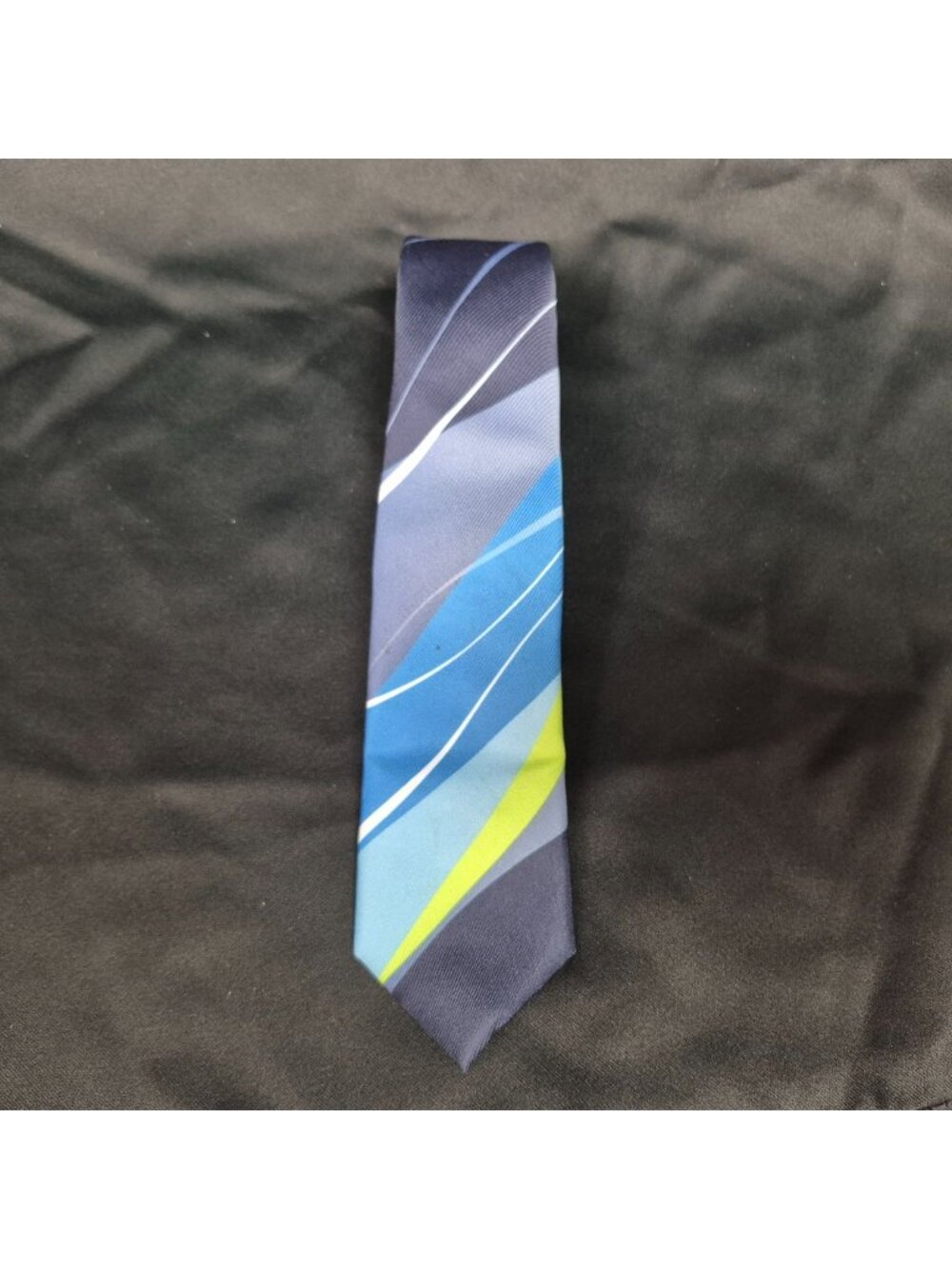 Alaska Airlines by Luly Yang Official Blk/Blu/Yel Abstract Classic Necktie VTG